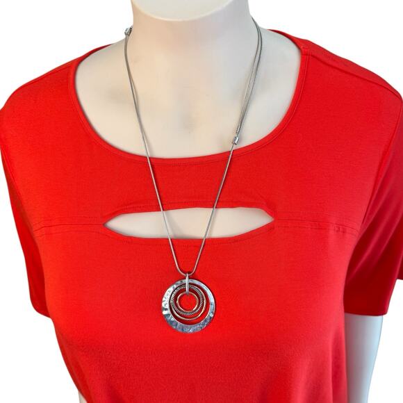 CATO Peek-a-boo Cutout Short Sleeved Casual Top Size 26/28 in Chili Pepper Red - Picture 5 of 7